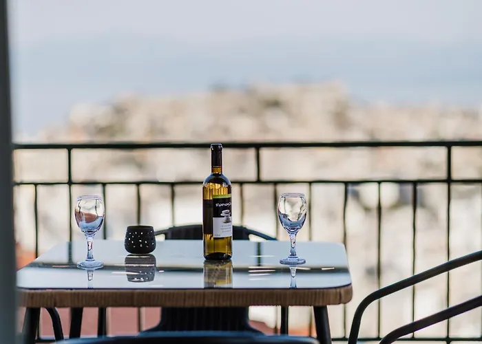 Bella's Balcony Апартаменты
